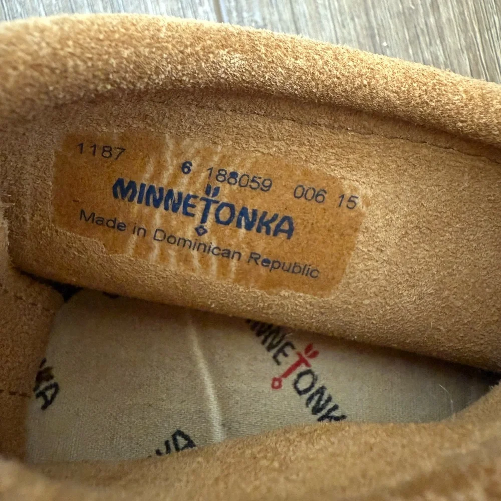 Minnetonka Toddler Kids Tan Suede Leather Moccasins with Fringe